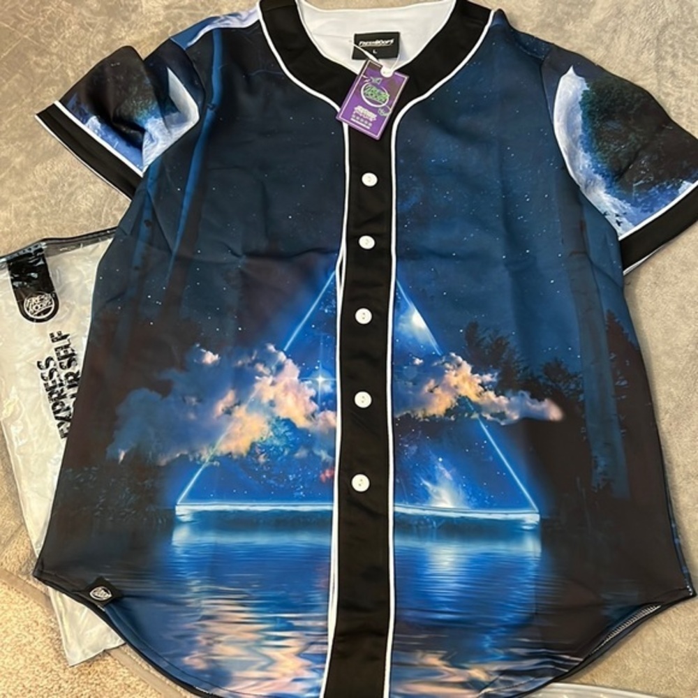 Fresh hoods men’s shirt space street size L new